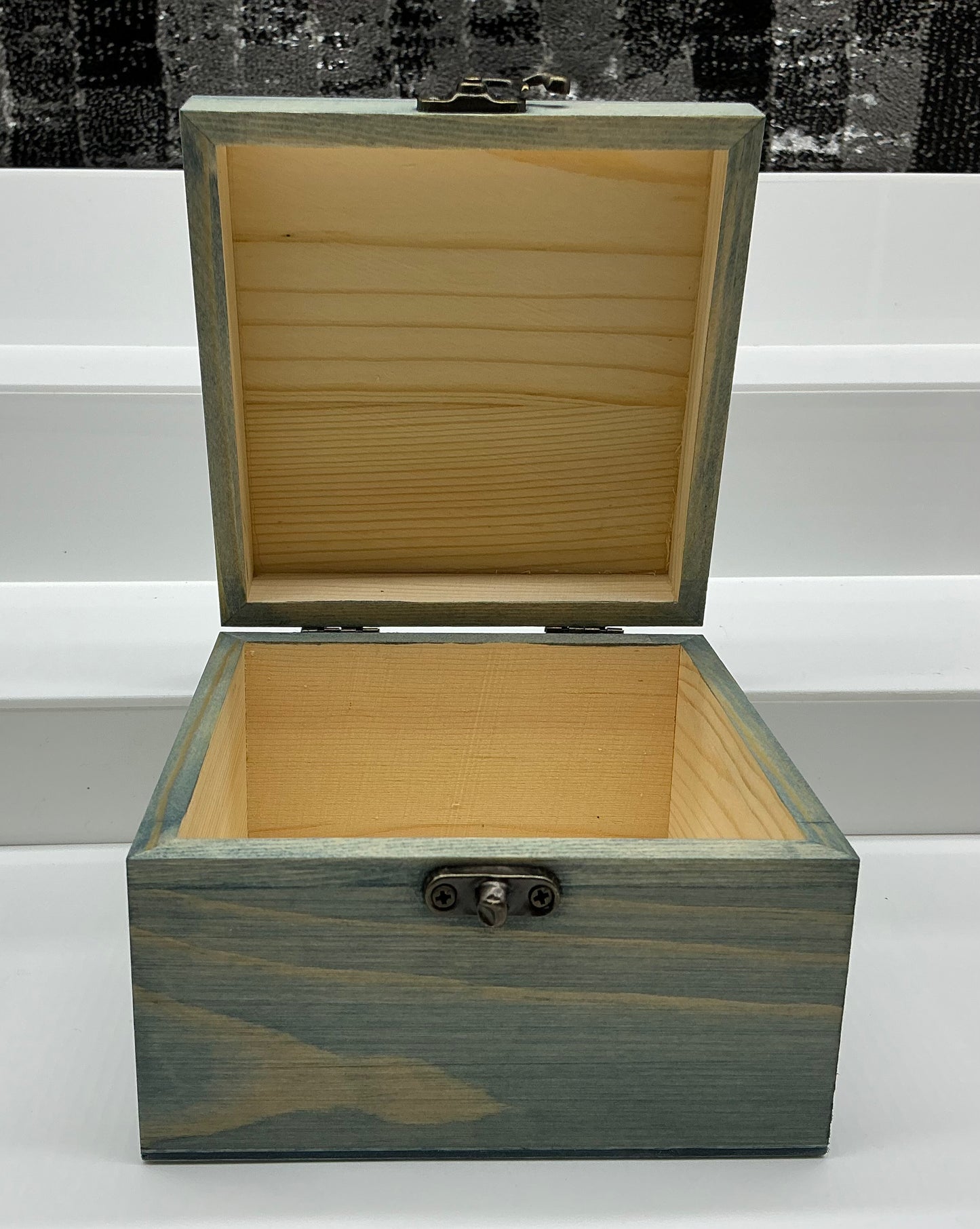Cross Memory Box
