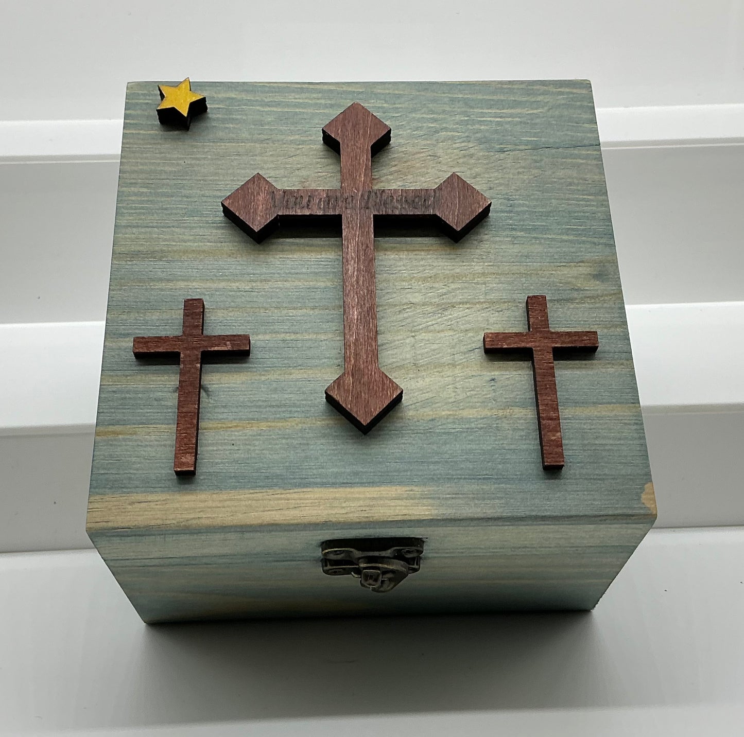 Cross Memory Box